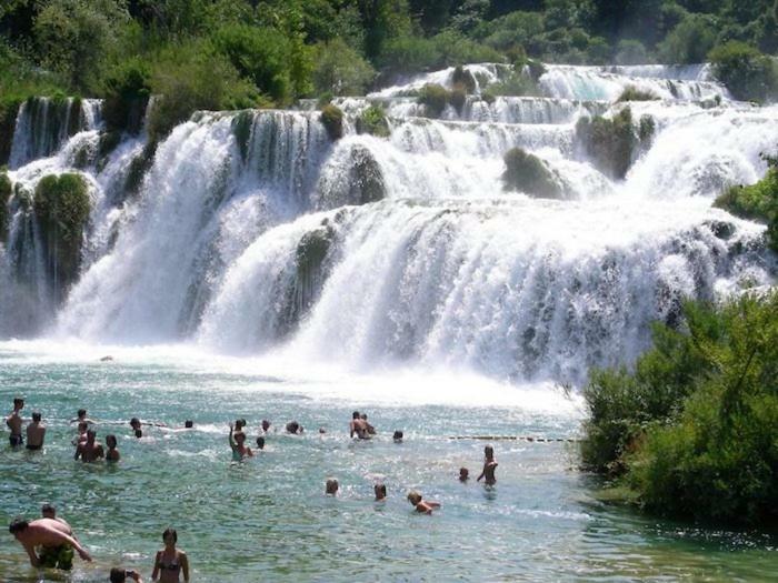 Duje & Roko Apartments Sibenik Ngoại thất bức ảnh