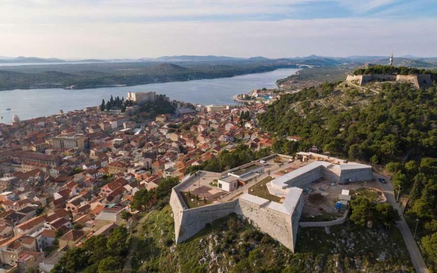 Duje & Roko Apartments Sibenik Ngoại thất bức ảnh